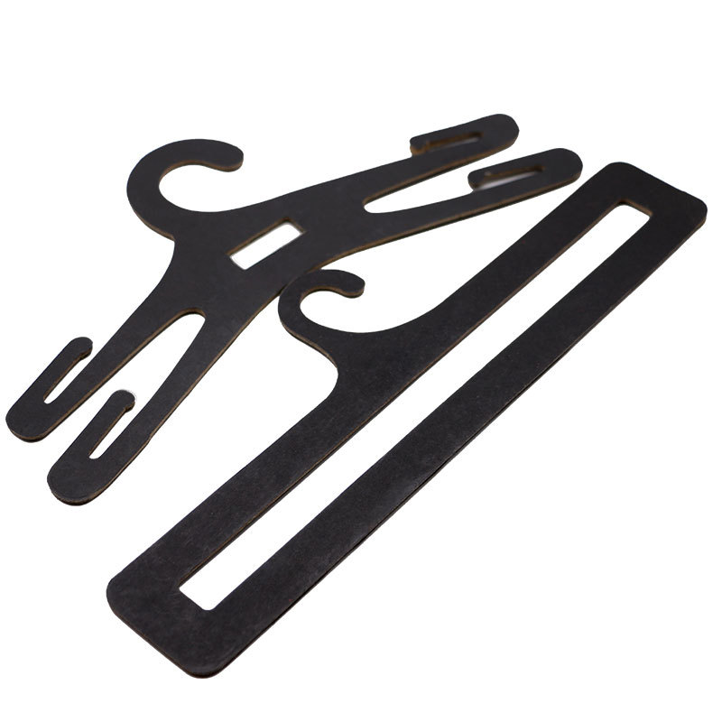 Los fabricantes producen percha de cartón gris sándwich negro de doble cara percha de papel de ropa FSC imprimible de cartón negro