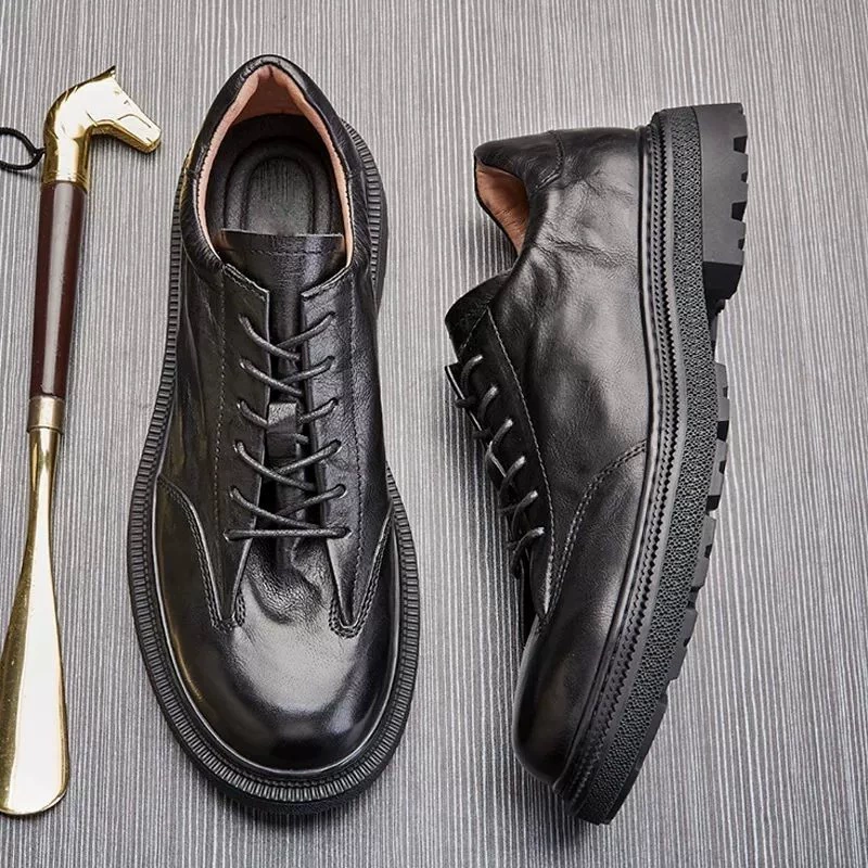 Новинка 2025 года, деловая обувь из натуральной кожи в британском стиле, дышащая мужская молодежная обувь на толстой подошве со шнуровкой и круглым носком