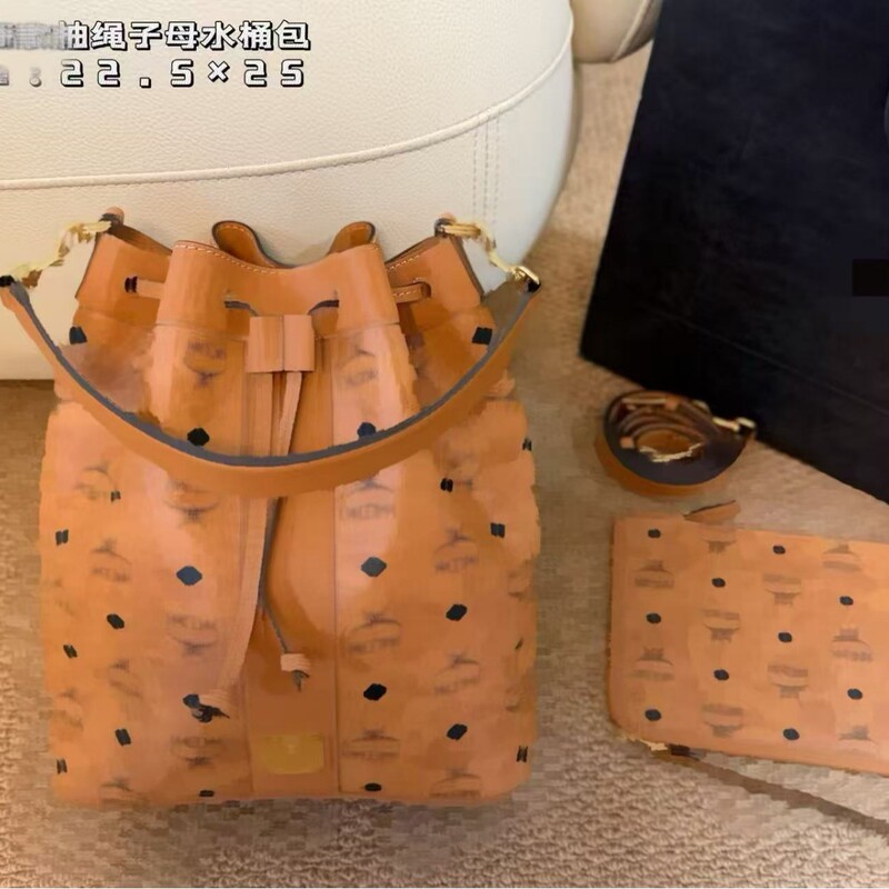 2025 New Model M Brand Mother-and-Child Tote Bag with Vintage Print, Large Capacity Shopping Bag, Handheld Shoulder Commuter Bag for Women