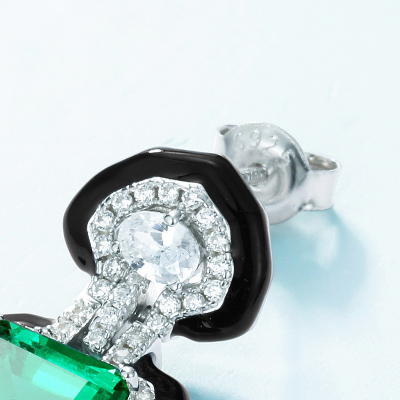 1 Pair Elegant Retro Lady Geometric Square Polishing Inlay Lab-grown Gemstone Sterling Silver Lab-grown Gemstone Earrings display picture 2