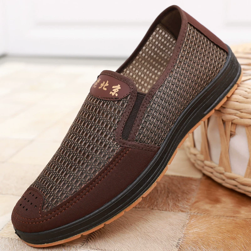 Летние мужские сетчатые туфли, старинные пекинские тканевые туфли, кроссовки на толстой резиновой подошве, сетчатые туфли, дышащие и износостойкие, доступны оптом.