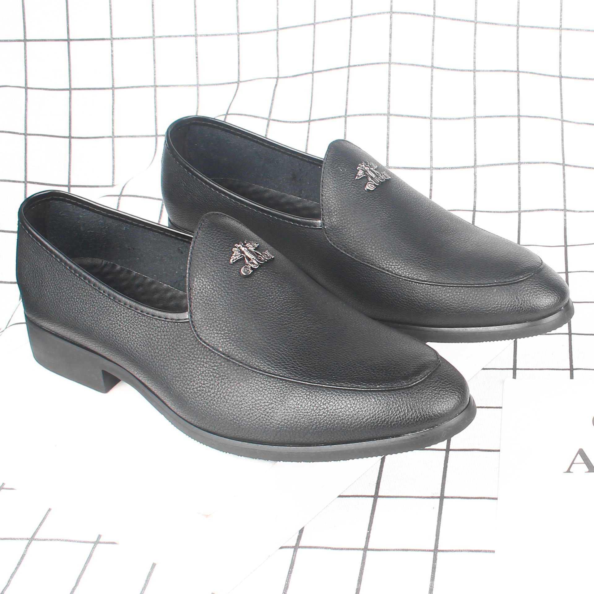 2022�¿�͸����Ƥ��ɫһ�ŵ�СƤЬ�ж���Ь����Ӣ�׳�Ь95