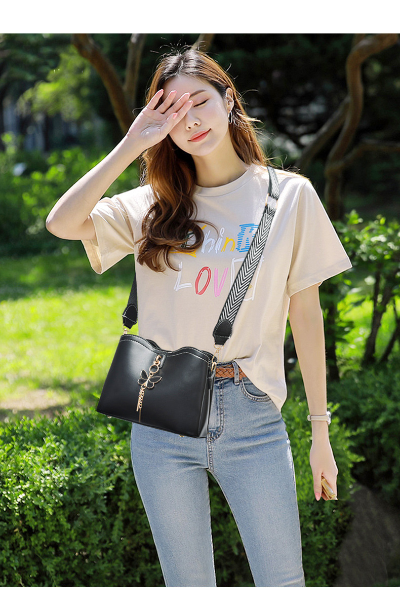 Pu Leather Material Solid Color Pattern Women's Medium Pu Leather Solid Color Basic Classic Style Square Zipper Crossbody Bag