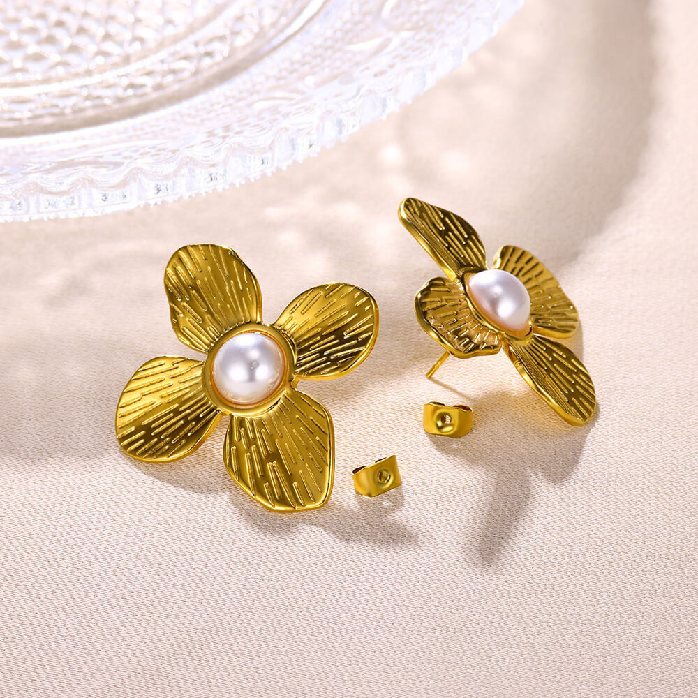 13g Weight 0.03µm-0.05µm Gold Plating Thickness PVD Coated Gold Plating Process 304 Stainless Steel Ear Needle Material Real Gold Plated Plating Material Stone-Free Inlay Material Ear Studs Classification 18K Gold Plating Color 1 Pair Quantity Daily Occasion 304 Stainless Steel Material Shamrock, Flower Pattern Women's Gender Vintage Style Style Waterproof Non Tarnish Craft PVD Coated Real Gold Plated 18K Gold Shamrock Flower 304 Stainless Steel Vintage Style Waterproof Non Tarnish Ear Studs 34