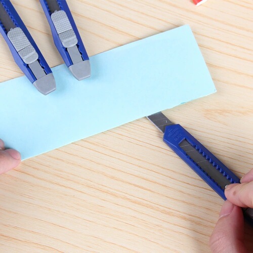 Ultra-sharp portable plastic color office utility knife unpacking tool knife student stationery knife handmade paper knife