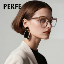 92602 外贸防蓝光眼镜TR个性镜框女大脸显瘦方框平光镜可配近视镜