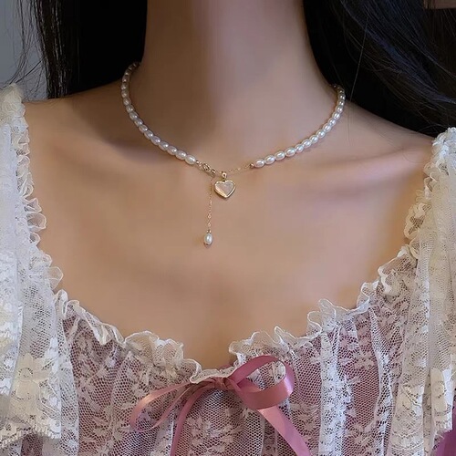 French-style gentle natural pearl heart shell necklace for women, vintage light luxury niche high-end sweater chain wholesale