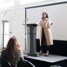 j8台讲台酒店会议亚克力迎宾台咨询台宴会厅发言简约现代演讲台g3