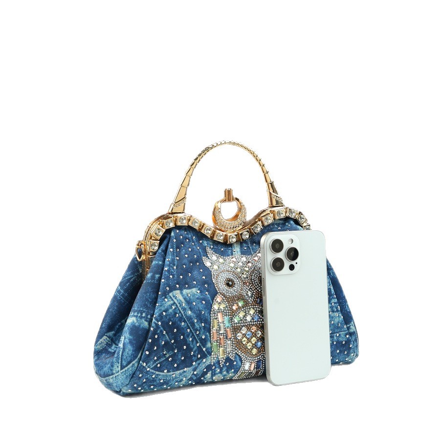 Elegante borsa a tracolla da donna in denim con decorazioni di strass, a forma di gufo, sofisticata e alla moda._voghion.com