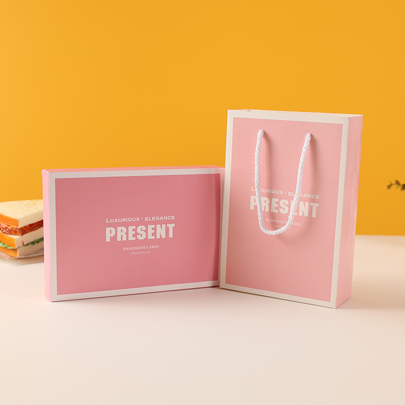 Cuchillo y tenedor caja de pastel de cumpleaños cubiertos cajas de papel una vez cuchillo y tenedor caja de vela se puede personalizar estampado