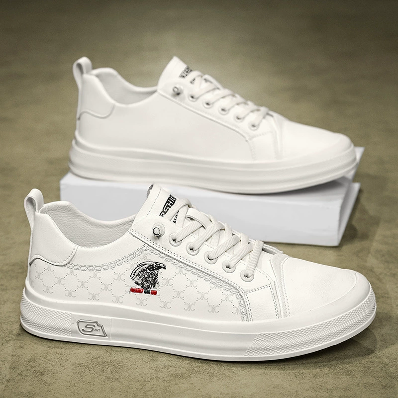 Мужская обувь 2025 новый весенний ретро британский тренд маленький белый туфли один педаль легкий классический летний отдых обувь