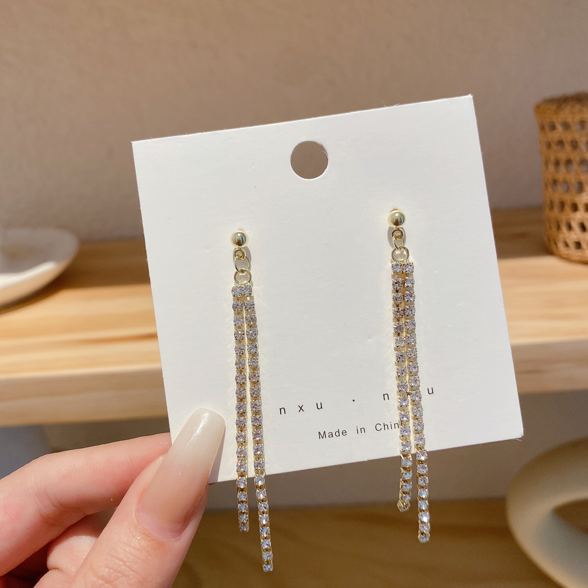 Pendientes de aleación moda coreana, estilo lujo ligero, ideales para puestos callejeros, mercado nocturno y ventas en vivo, al por mayor