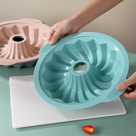 蛋糕模;防烫手套;烹饪勺铲