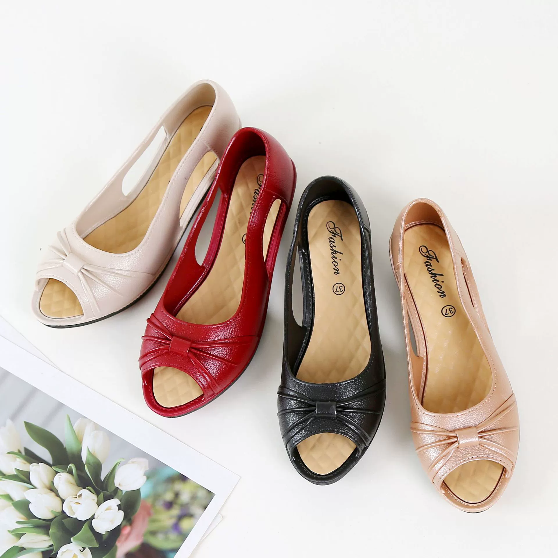 Новинка 2024, женская обувь для мам, сандалии, летние сандалии на танкетке среднего возраста, на мягкой подошве, женская обувь среднего и пожилого возраста, сандалии на среднем каблуке