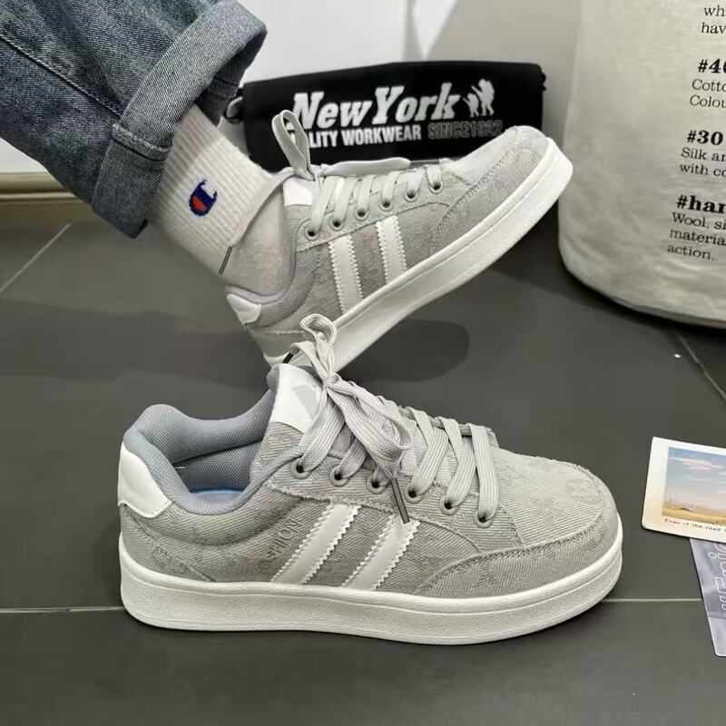 2026 New Women's Shoes, Thick-Soled Casual Sneakers, Versatile Color-Blocked Sports Shoes, Soft-Soled Breathable Couple Style Trendy White Shoes