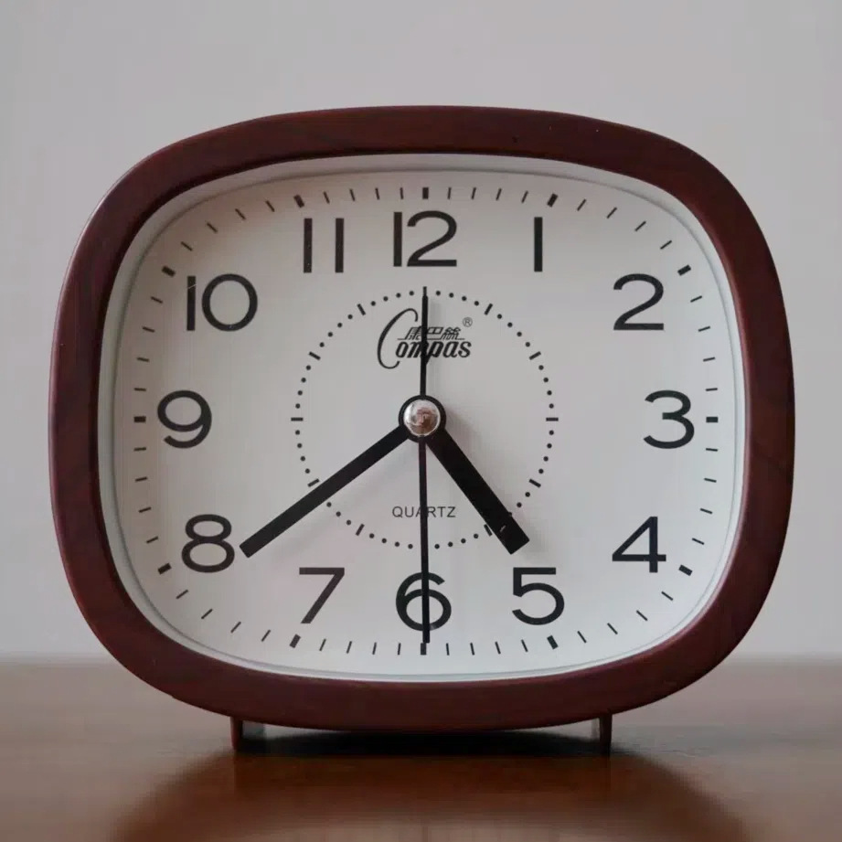 Kangbas Silent Alarm Clock for Students and the Elderly, Home Large Digital Alarm Clock for Kidsren, Simple Desktop Bedroom Bedside Clock