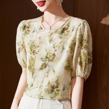圆领真丝小衫女2025夏装新款中袖t恤中年妈妈复古碎花桑蚕丝衬衣