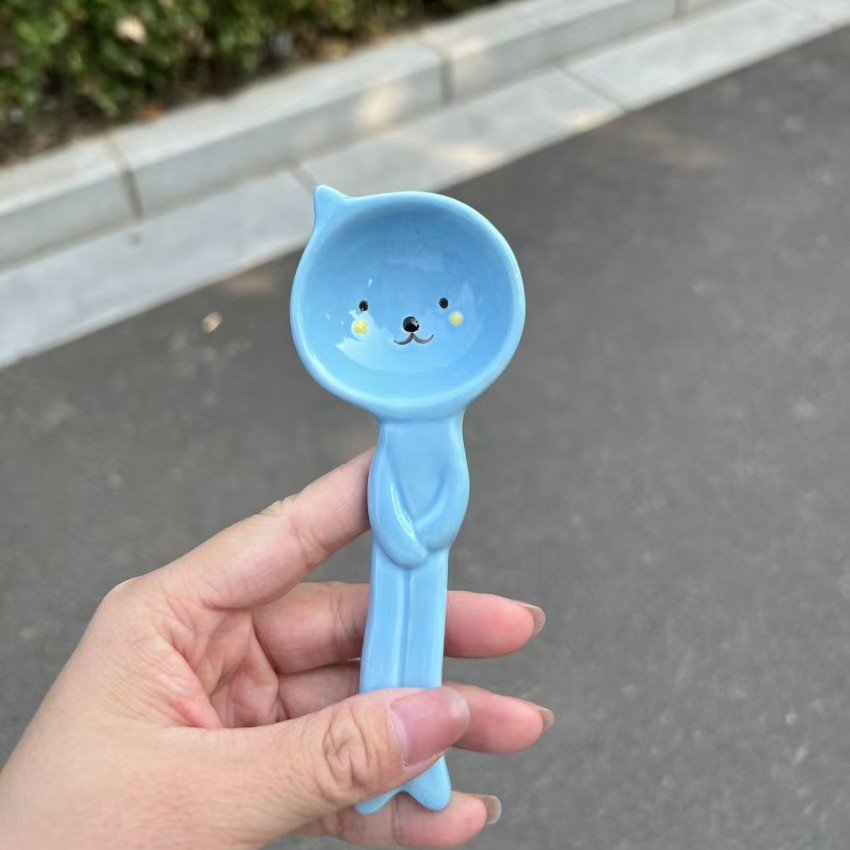 Large Handmade Ceramic Cartoon Spoon For Kitchen And Dining_voghion.com