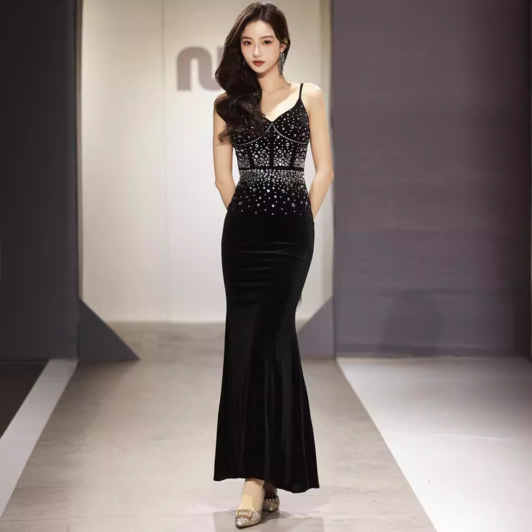 Black Velvet Birthday Evening Dress Light Luxury Niche Fashion Graduation Banquet Host Covering Belly Fishtail dress