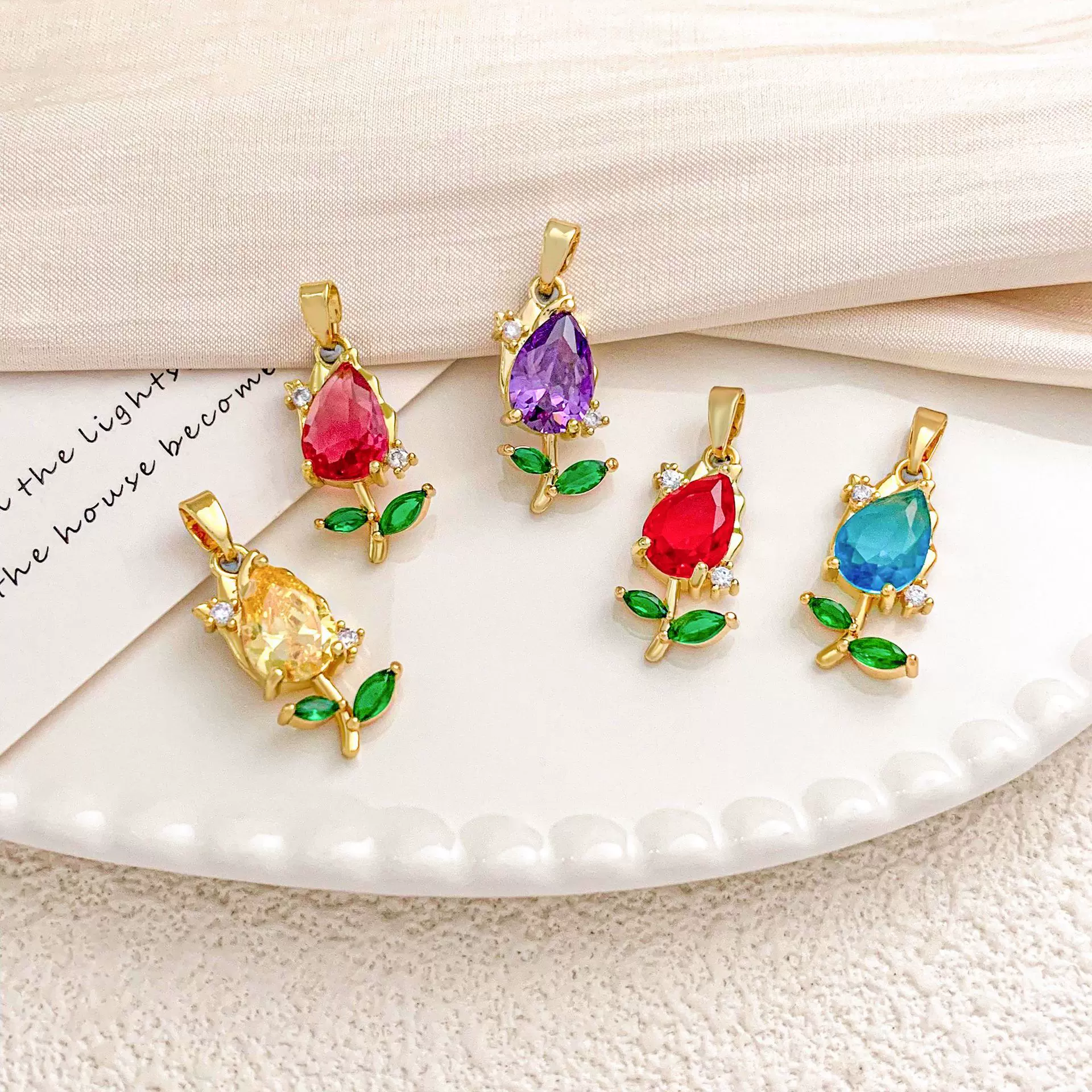 吊坠新款铜镀真金微镶锆石郁金香彩色花朵diy饰品配件时尚吊坠女