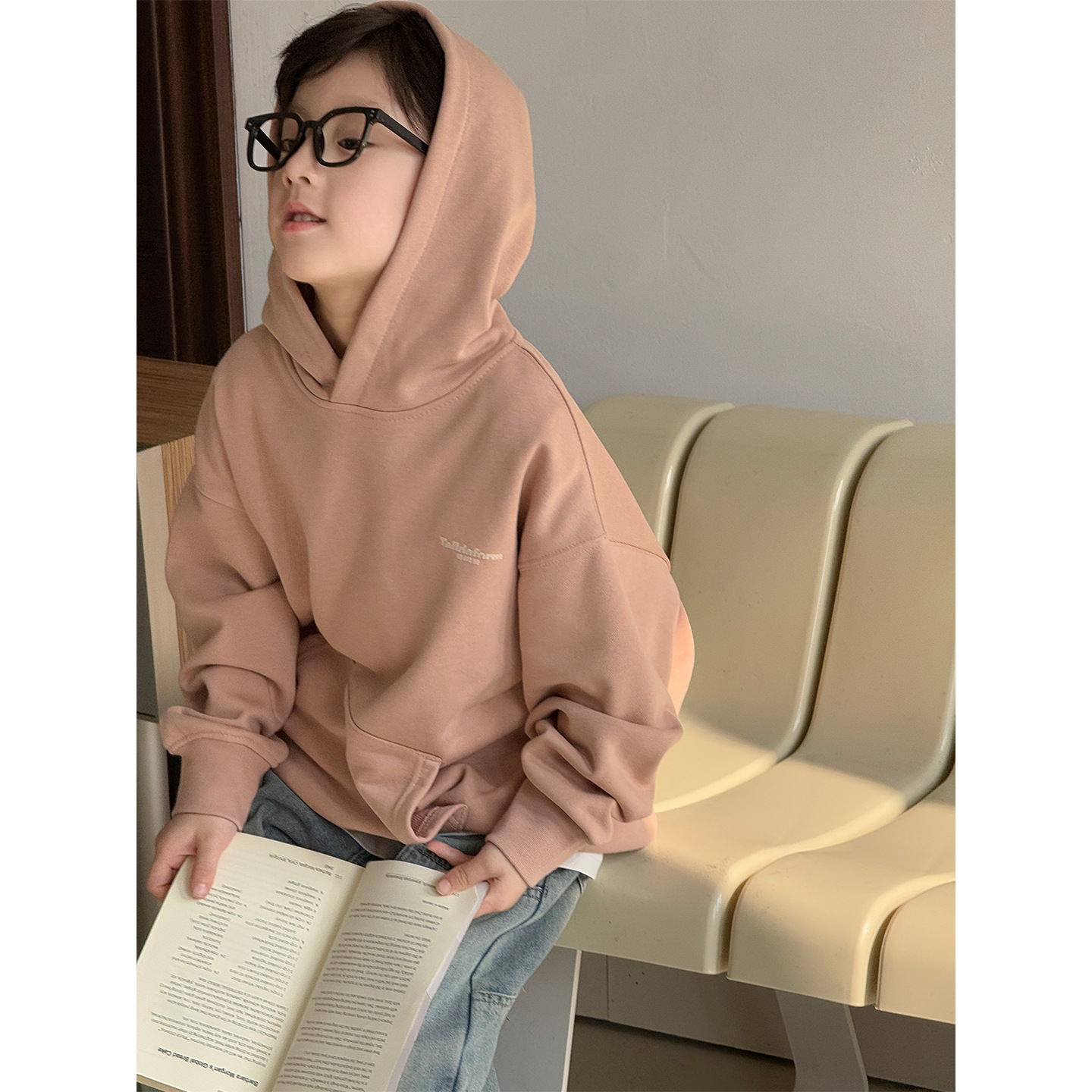 New 2026 Spring Korean Style Casual Loose-fitting Pullover Sweatshirt for Boys and Girls with Simple Letter Print on the Chest