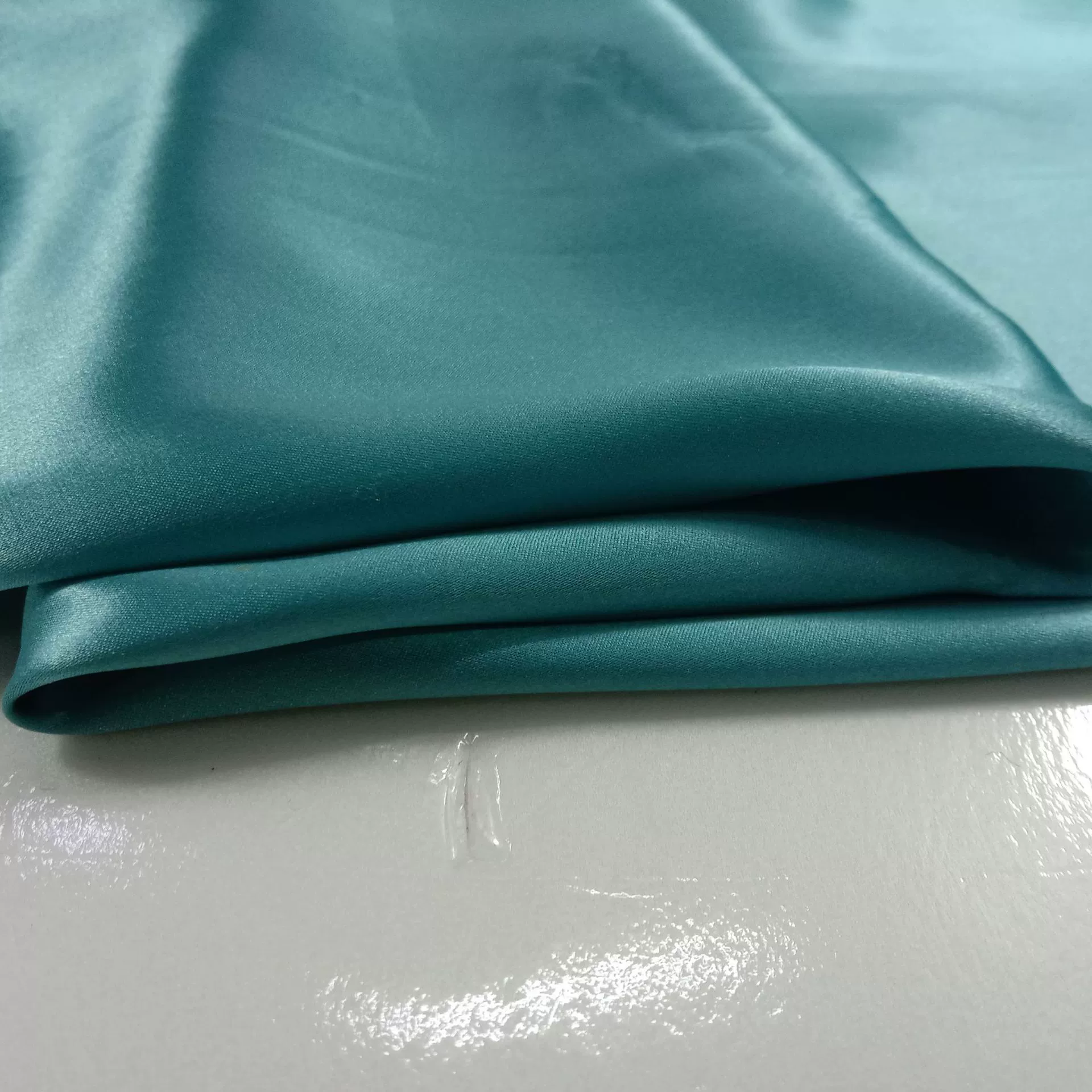 吉弟华都 Silk pijama, sleep mask, bedspread