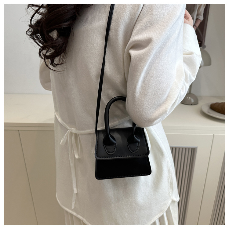 86g Weight Magnetic Buckle Closure Type Single Shoulder Strap, Top Handle Strap Type Shoulder Bag Bags Type Casual Occasion Pu Leather Material Solid Color Pattern All Seasons Season Women's Gender Streetwear Style Square Shape Small Size Women's Small Pu Leather Solid Color Streetwear Square Magnetic Buckle Shoulder Bag 7