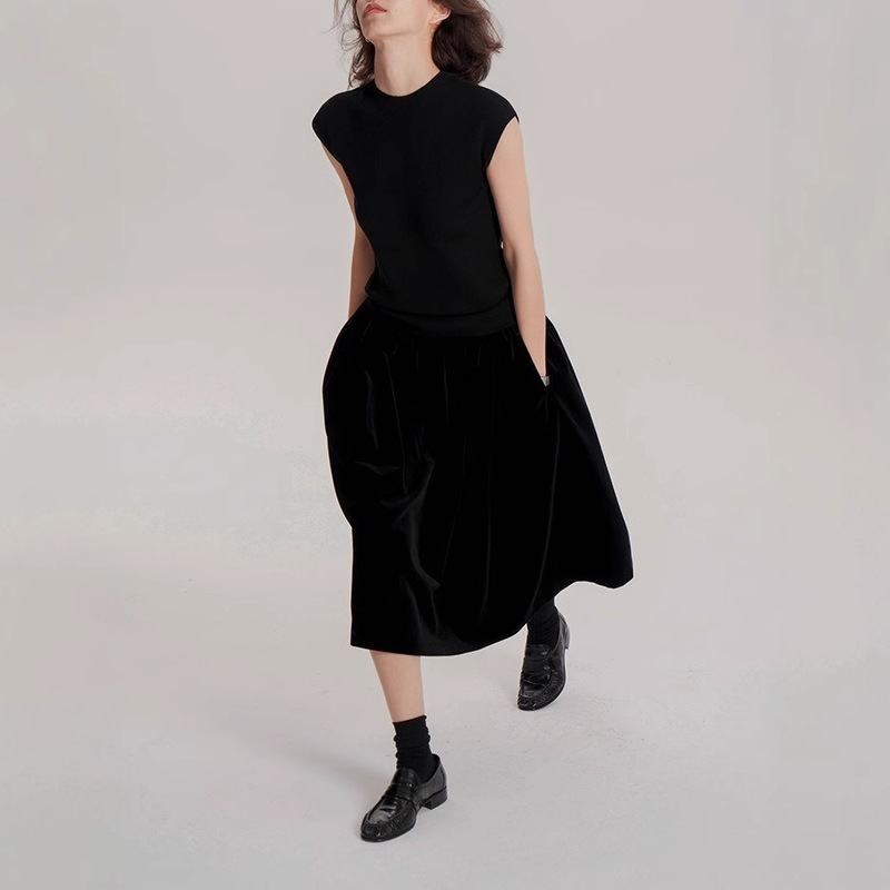 Super recommend! Spring and Summer New Soft Skin-friendly Sweater Half-turtleneck Slim-fit Knitted Sleeveless Vest