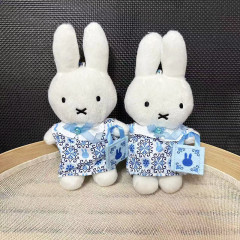 元のシングルのミッフィーのウサギの花のスカートのぬいぐるみの小さいペンダントのmiffyのウサギのかわいい焙煎師のウサギのぬいぐるみ