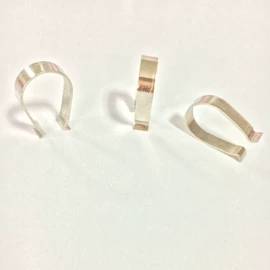 片弹簧;衣架;衣钩/挂钩