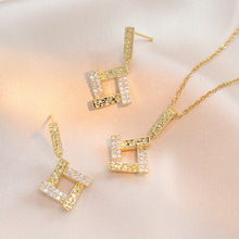 项链女网红彩色锆石几何小众时尚新款设计感吊坠气质套装钛钢项链