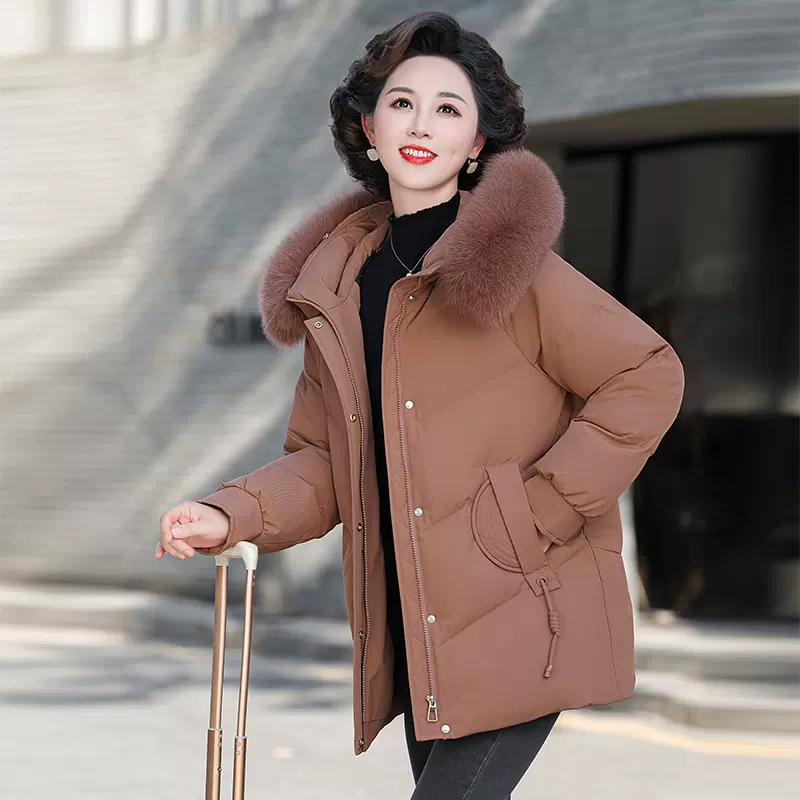 中年妈妈羽绒服新款冬装老人女款90鸭绒服中老年女中长款大码外套