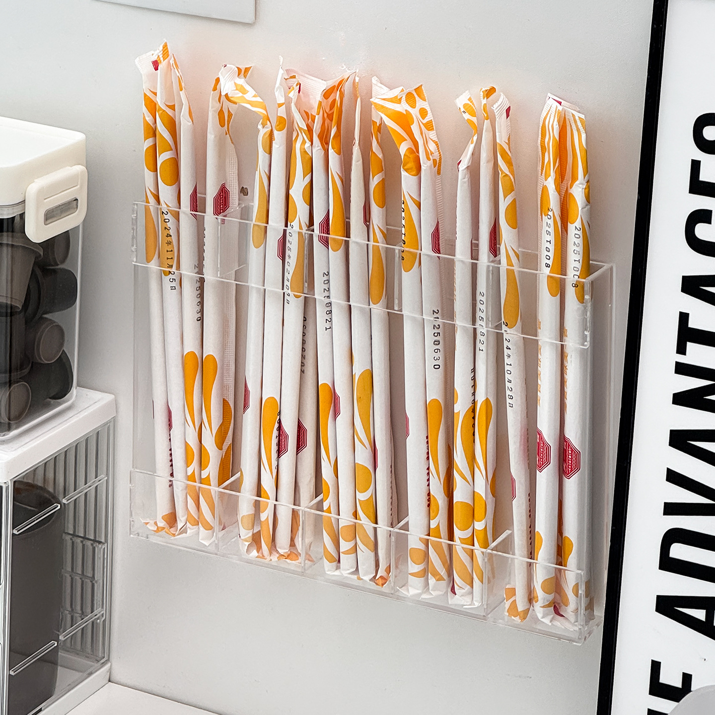 Disposable Straw Storage Box, Punch-Free Kitchen Tableware Organizer, Wall-Mounted Chopstick Tube Compartment Storage Rack