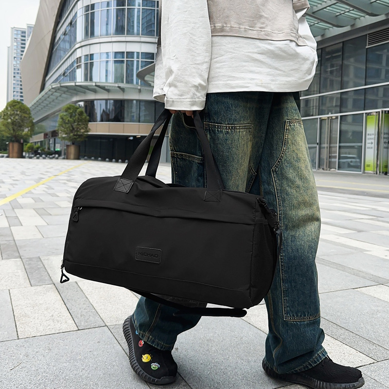 Bolso de viaje de embarque ligero de gran capacidad, bolso de gimnasio 2024 nuevo bolso de corta distancia para hombre, bolso de almacenamiento para natación para mujer