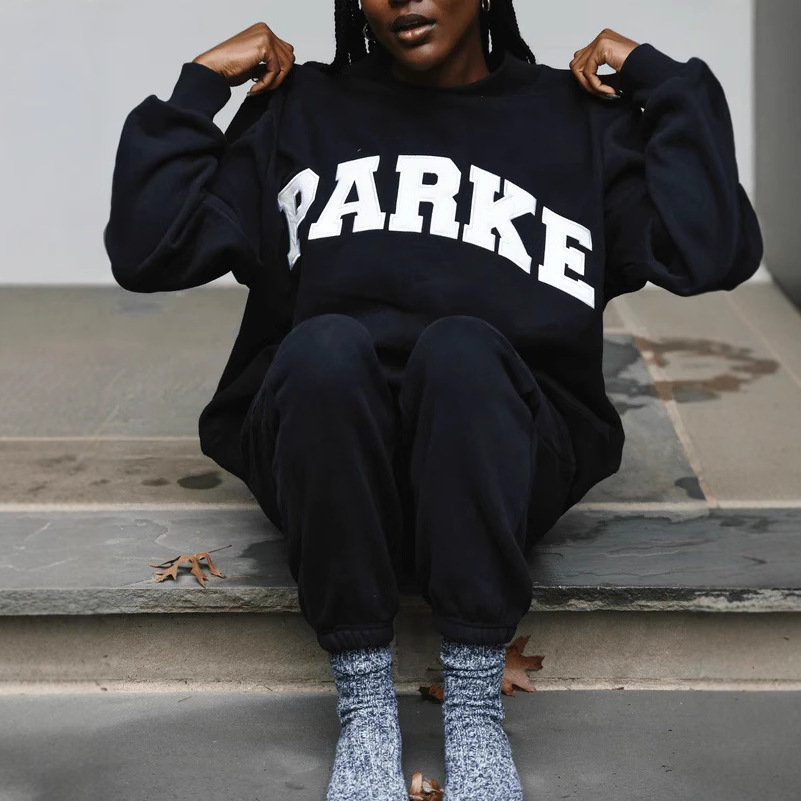 New Cross-Border Hot-Selling European and American Round-Neck Embroidered Sweatshirt for Women with Exotic Lettering, Trendy Casual In-Stock Sweatshirt 3