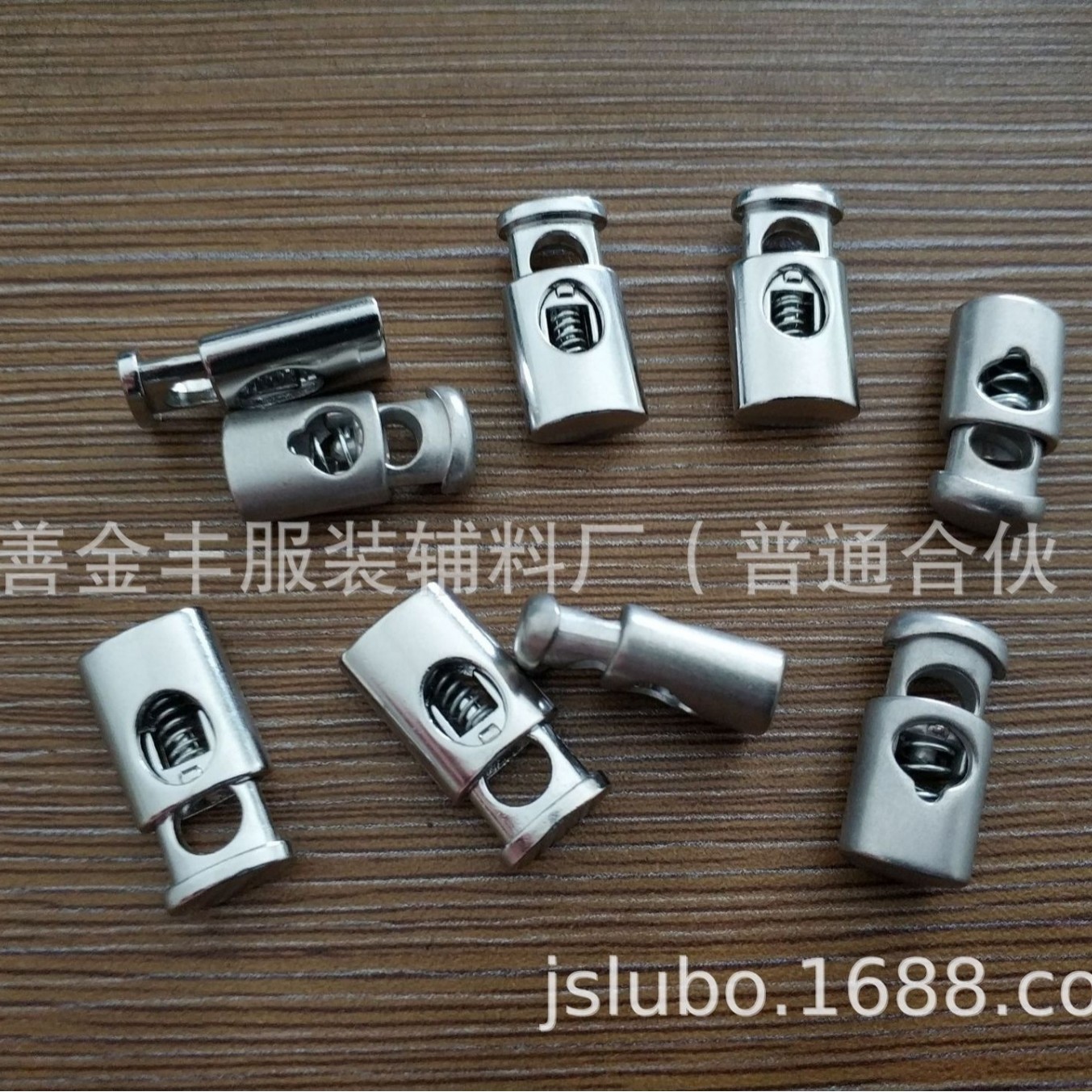 锌合金猪鼻 锌合金吊钟 锌合金绳扣 锌合金弹簧扣 合金纽扣 钮扣