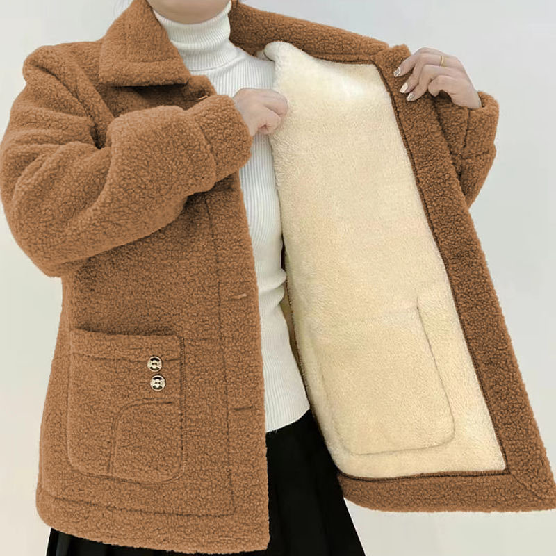 中年のお母さんの秋冬服のファッションの洋風のコートの新型の中高年の女性は襟を着ます。|undefined