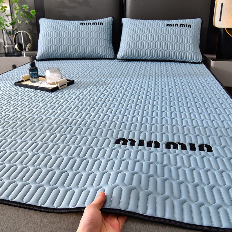 2025 nuevo estofilla de látex de hielo grueso de tres piezas dormitorio de estudiantes de verano una sola alfombra suave lavable