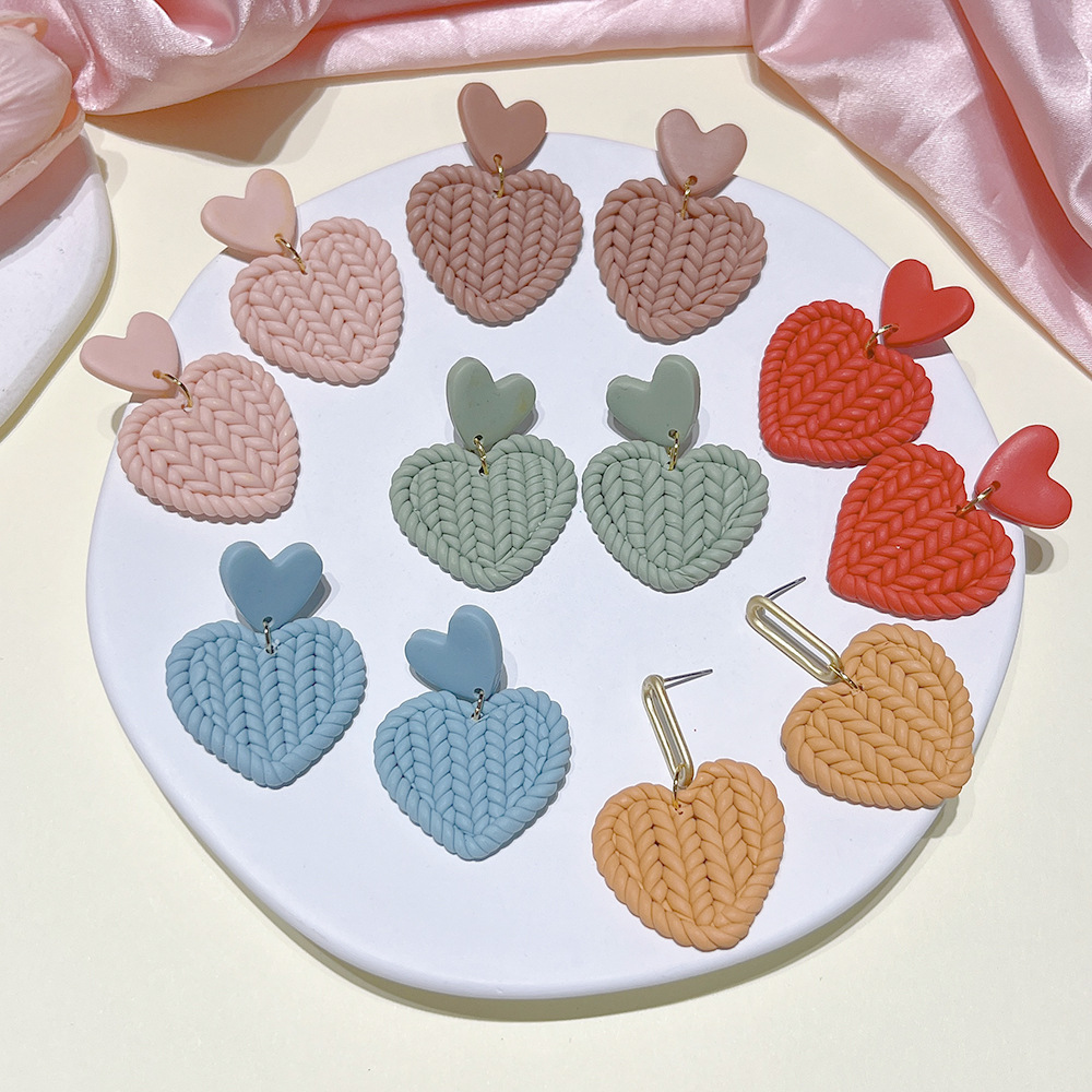 Simple Style Heart Shape Soft Clay Handmade Women's Drop Earrings 1 Pair display picture 1