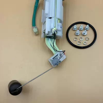 Z900 Zr900 Fuel – Oil pump, nozzle