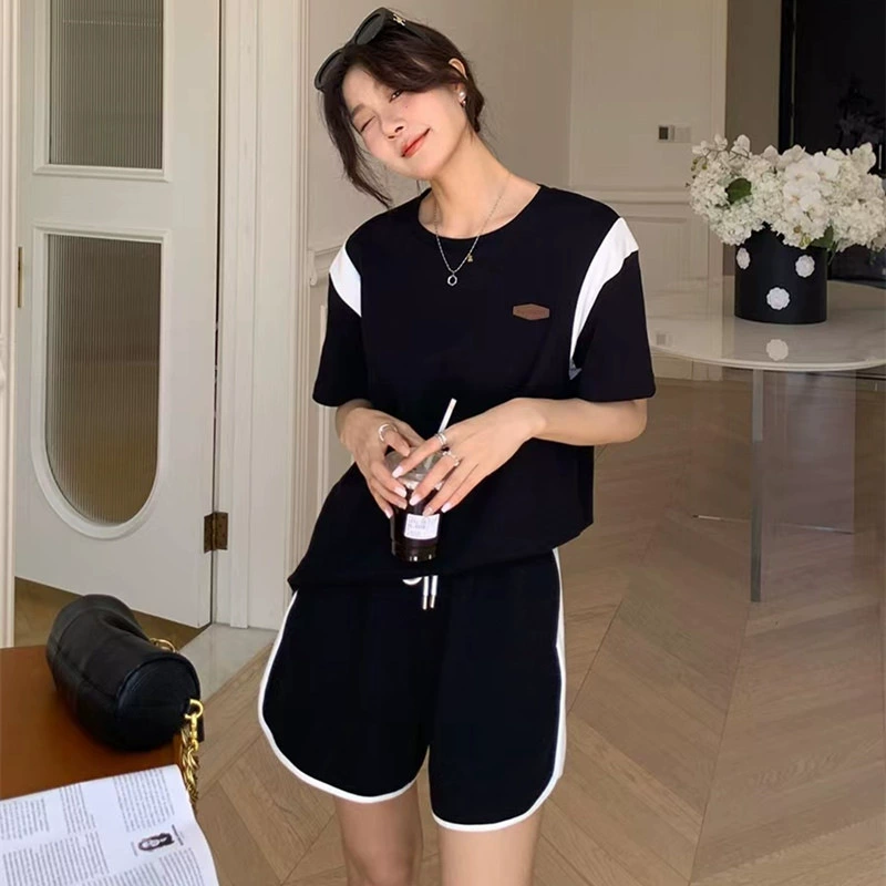 Повседневный спортивный костюм, женский Летний Новый 2023 шорты с короткими рукавами, свободный студенческий беговой костюм, маленький комплект из двух предметов