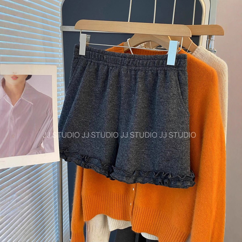 Original Fabric Plus Size 120kg Slimming Elastic Waist Slimming Ruffled Sweet Thickened Casual Shorts for Women Winter