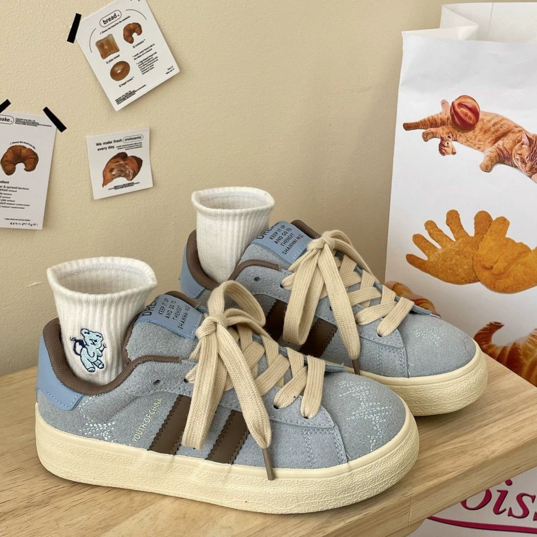 Толстая матовая подошва 2024, Весенние Новые матовые туфли с низким верхом, женские студенты, корейские белые туфли для уличной съемки в стиле Харадзюку, женская обувь