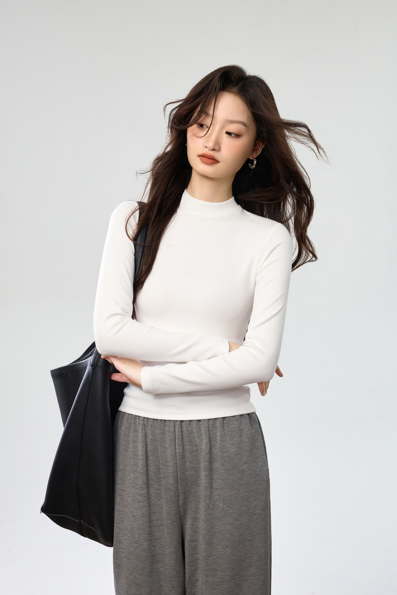 hmqViviiyNSAyin+WuaUt9Ly9Vn2po3SFstM