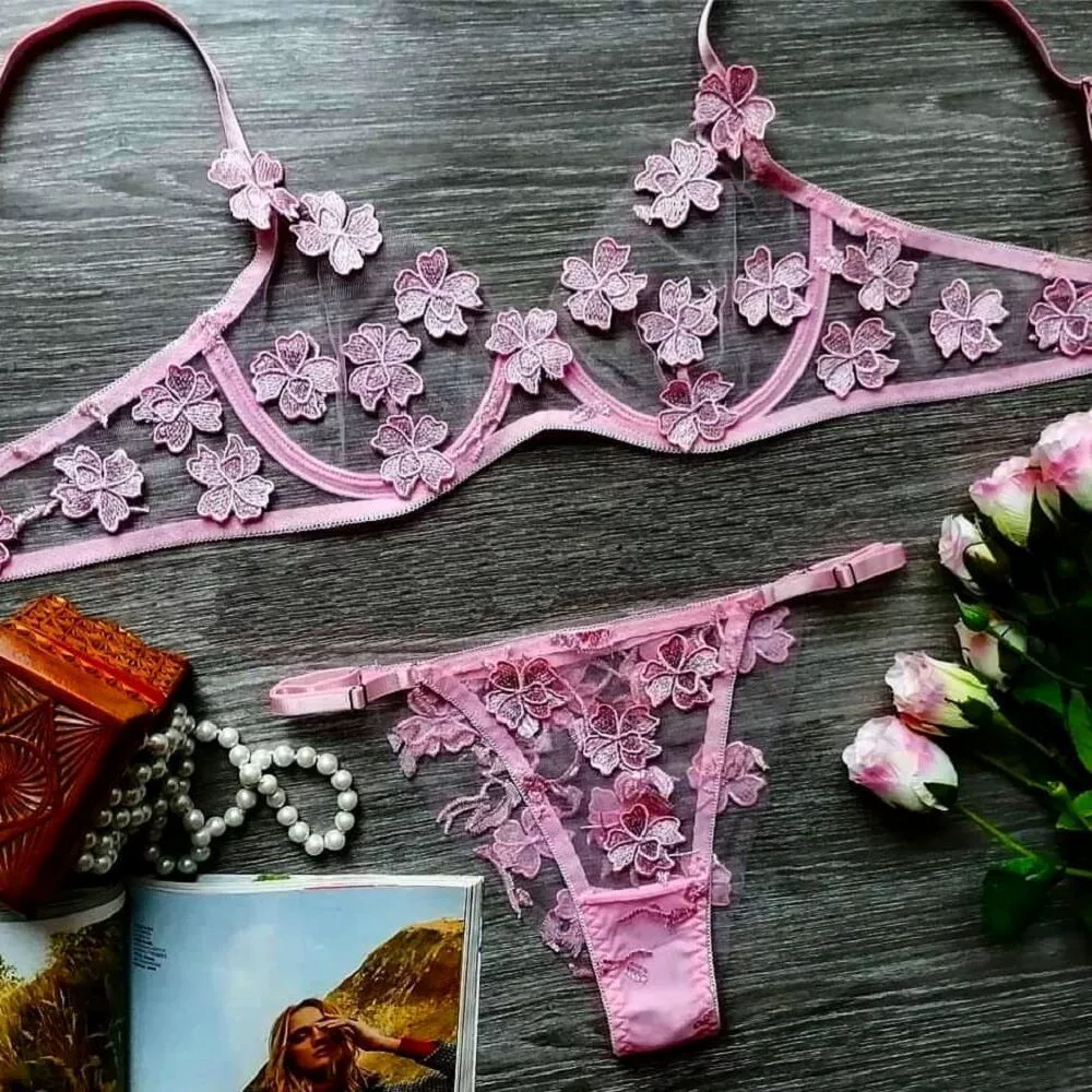 Three dimensional set handmade, European style, with embroidery