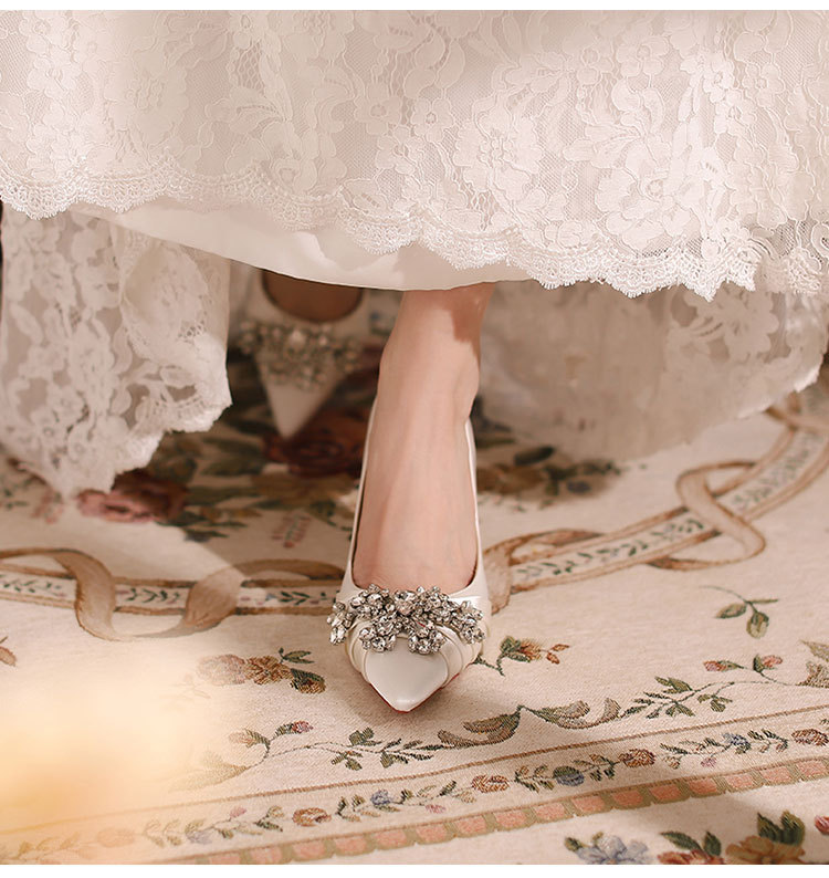 H-18 High Heels Wedding Banquet Women Elegant Stiletto Sexy Bridesmaid Pointed Toe Style White Large Size Single_vogvips.com