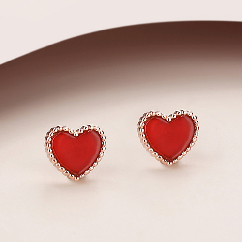 s925 sterling silver small red heart earrings for women, simple and versatile red agate love earrings, Korean style heart-shaped mother-of-pearl earrings jewelry