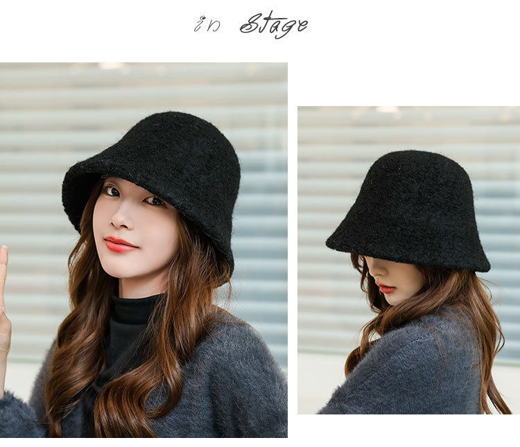 Women's Simple Style Solid Color Eaveless Bucket Hat display picture 10