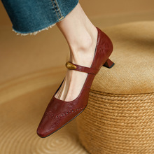 两种跟高！优雅细跟尖头浅口玛丽珍鞋韩版时尚金属装饰中跟单鞋
