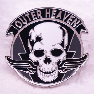 Exotic Paradise Skull Brooch Metal Gear Game Badge